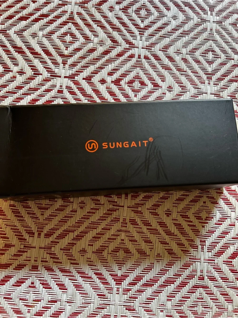 SUNGAIT Unisex Polygon Aviator Sunglasses, Trendy With UV Protection New